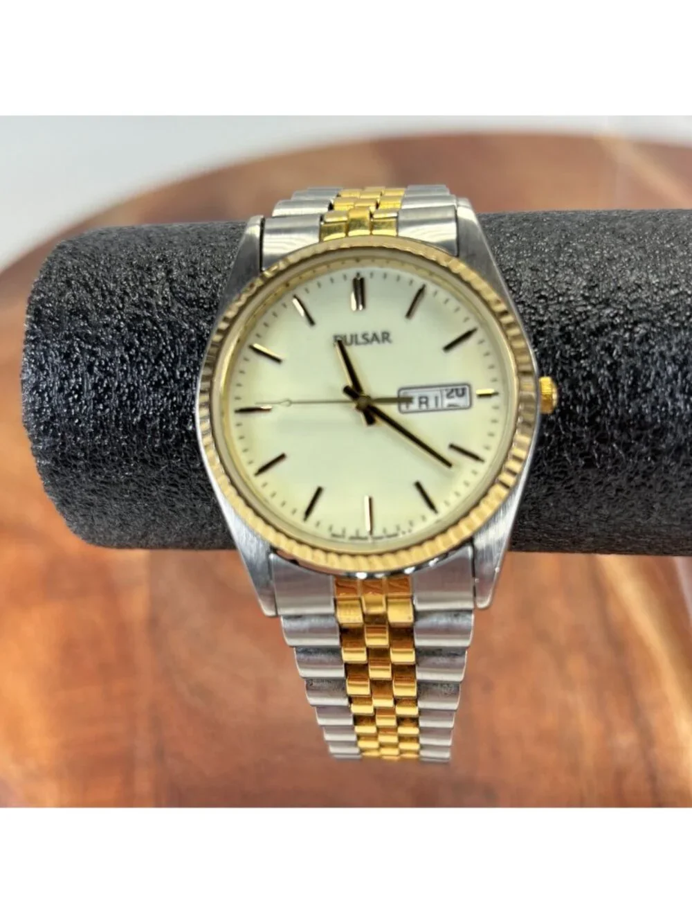 Pulsar this watch